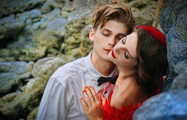 Cosa rivelano e come interpretare le fantasie e i sogni erotici