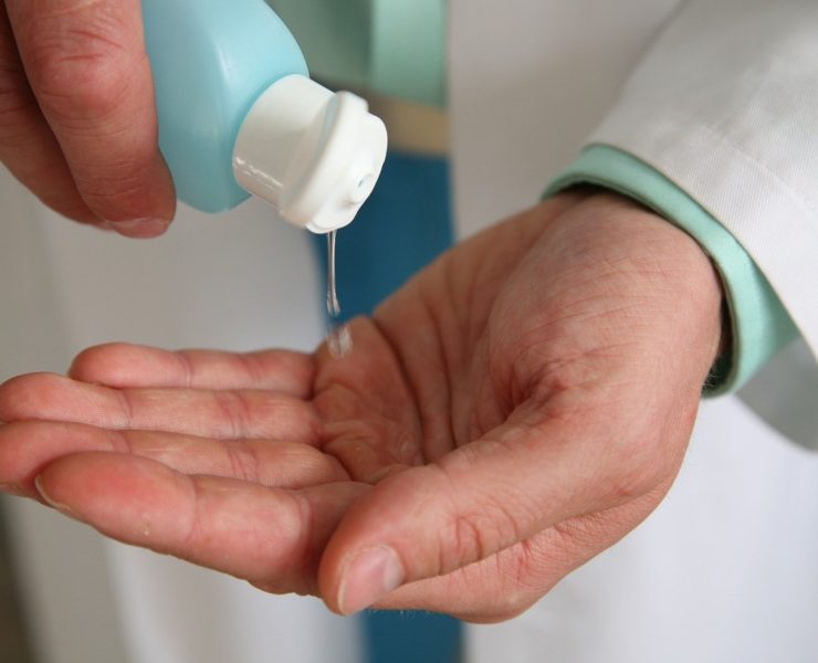 La ricetta del disinfettante per le mani fai-da-te dell'O.M.S.