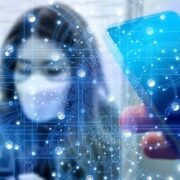 mascherina hi-tech che si autosanifica