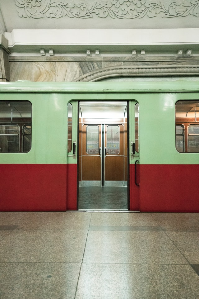 Covid studio rivela velocità trasmissione sui treni