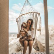 aiutare il cane e il gatto a superare lo shock da pensione dopo le vacanze