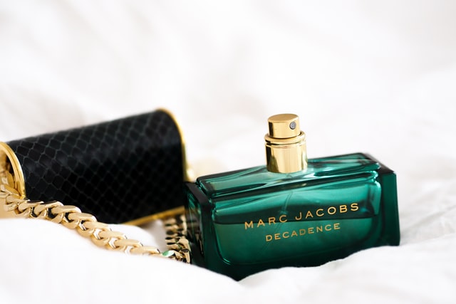 Come scegliere un profumo da regalare